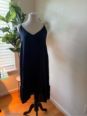 Navy V-Neck Spaghetti Strap Midi Dress